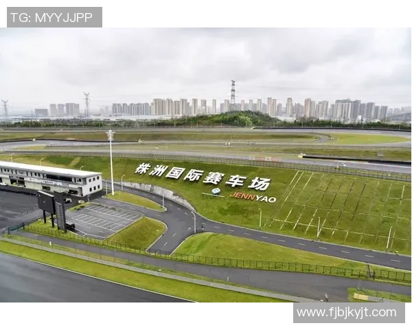 深圳篮球队的耐力揭秘:从训练到比赛的全景探索 深圳篮球队的耐力揭秘:从训练到比赛的全景探索